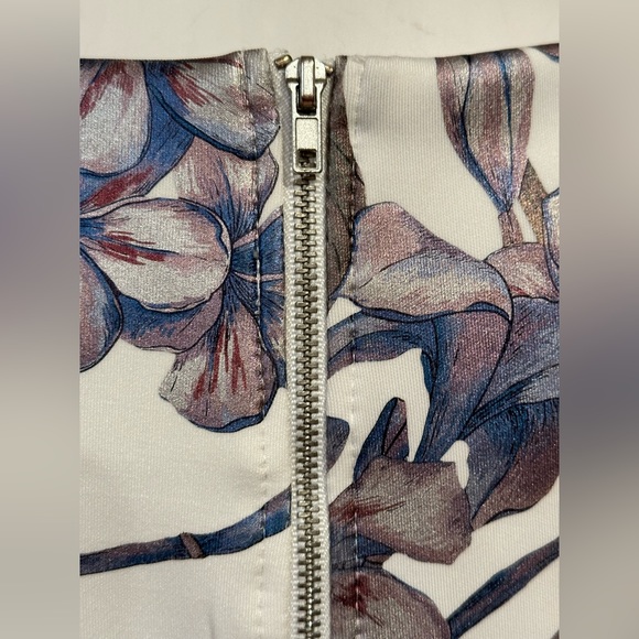 Beige BY ECI Cap Sleeves Multi Metallic Colors. Floral Print Sheath Dress-Sz 12 - Picture 9 of 16